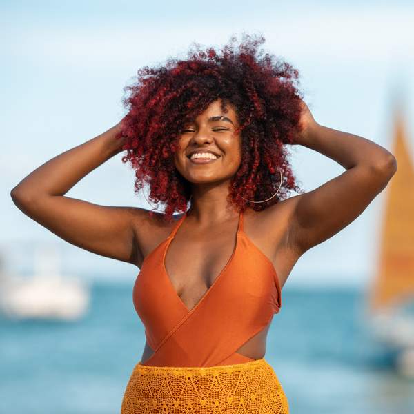 This Is How To Handle Humidity When It Comes To Your Hair This Summer