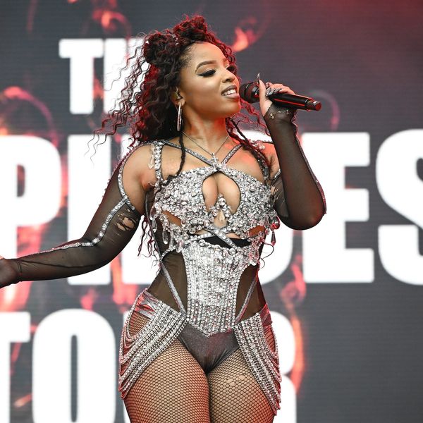 Chlöe’s Tiny Desk Performance Is A Master Class In Show Versus Tell