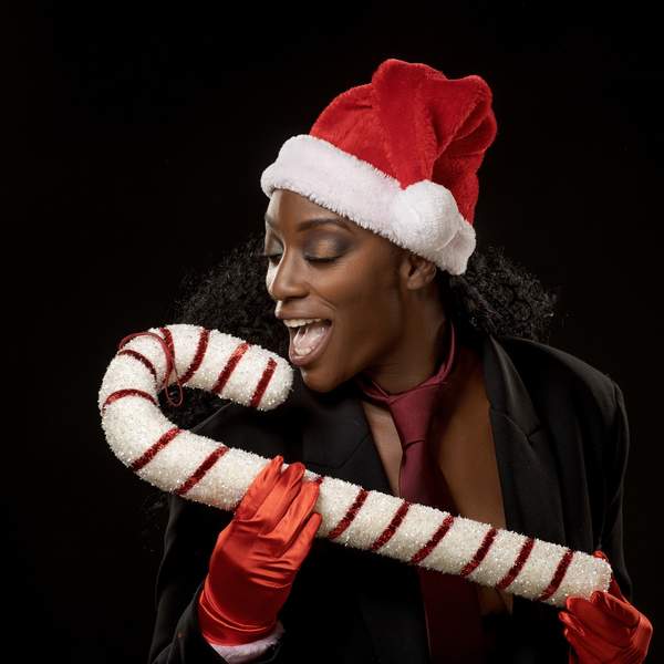 Mistletoe Around Your Waist (And Other Christmas-Themed Sex Ideas)