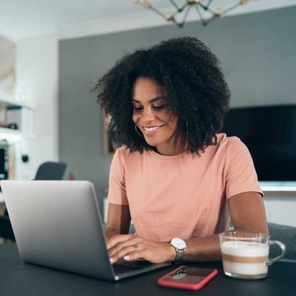 The 9-To-5 Baddies Who've Found Ways To Make The Most Of Their PTO Are Onto Something Great