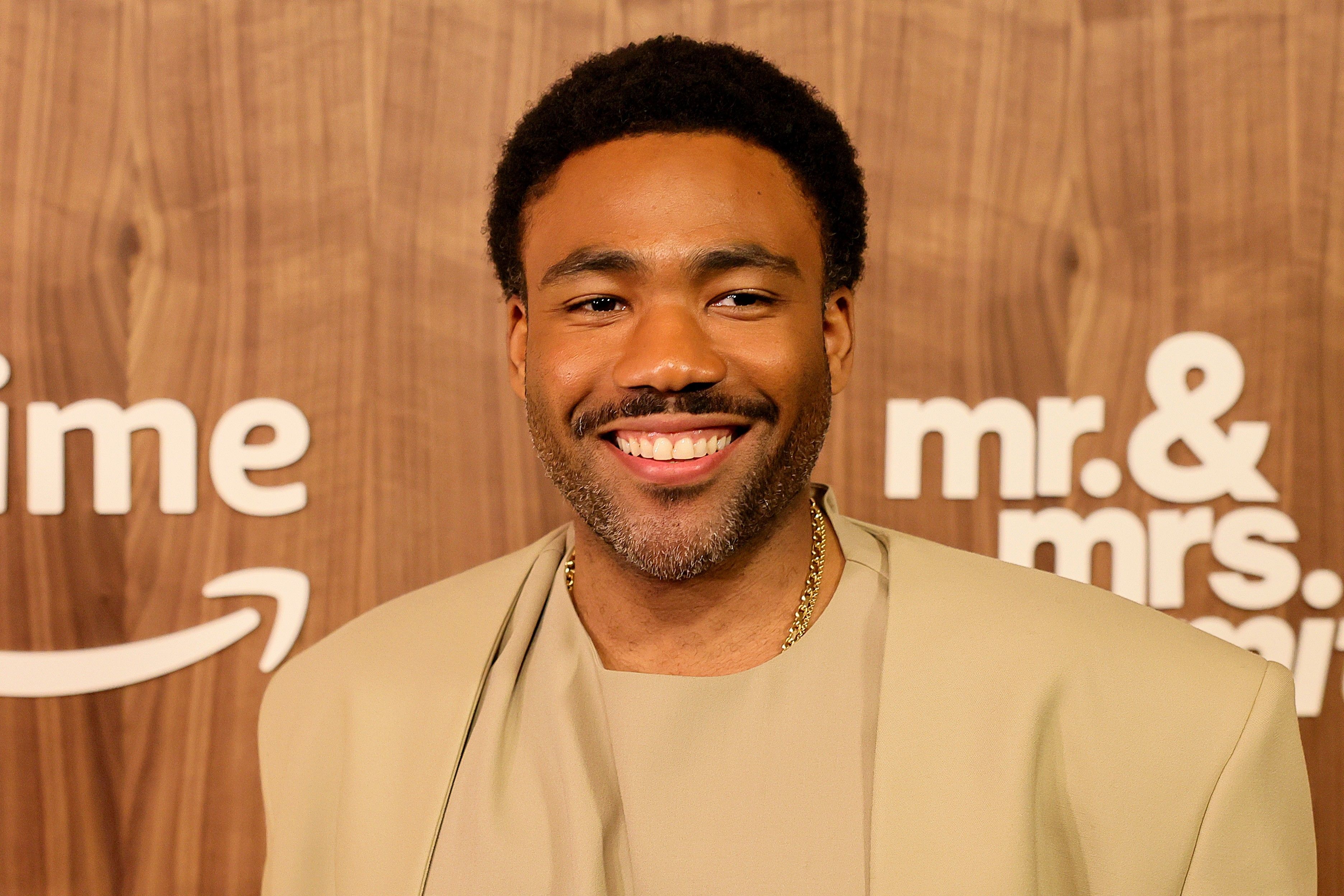 Donald-Glover-Mr-and-Mrs.-Smith-Amazon-Prime
