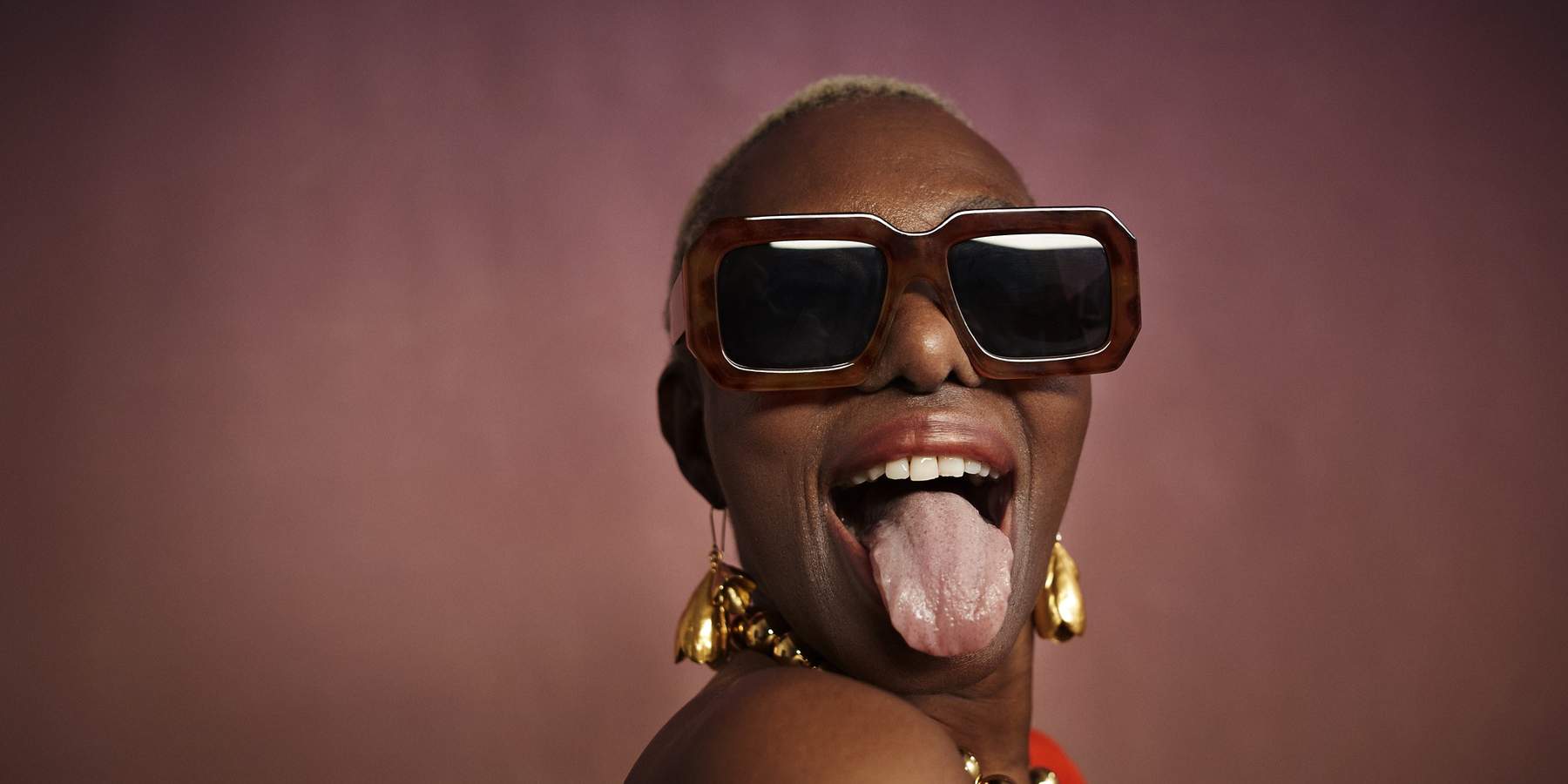 This Is What Your Tongue Says About Your Health