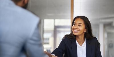 Smart-money-questions-to-ask-before-accepting-a-job-offer