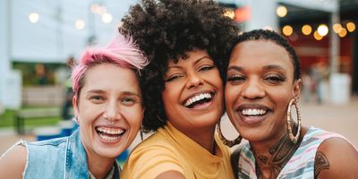 Close-acquaintance-friend-differences