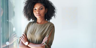 Successful-Black-woman-at-work