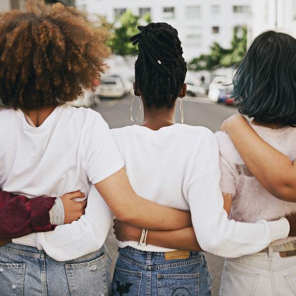 12 Friend Facts That Might Cause You To Rethink (Some Of) Your Own