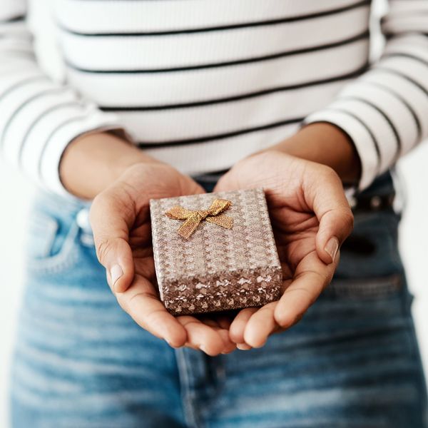 'Pebbling' Is Something That We Should Do In All Relationships More Often