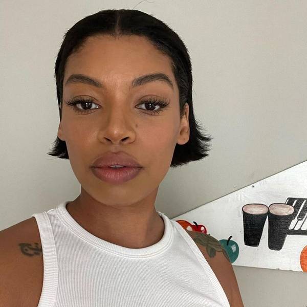 10 Moms You Should Be Following Who Are Living, Loving & Mothering On Their Own Terms