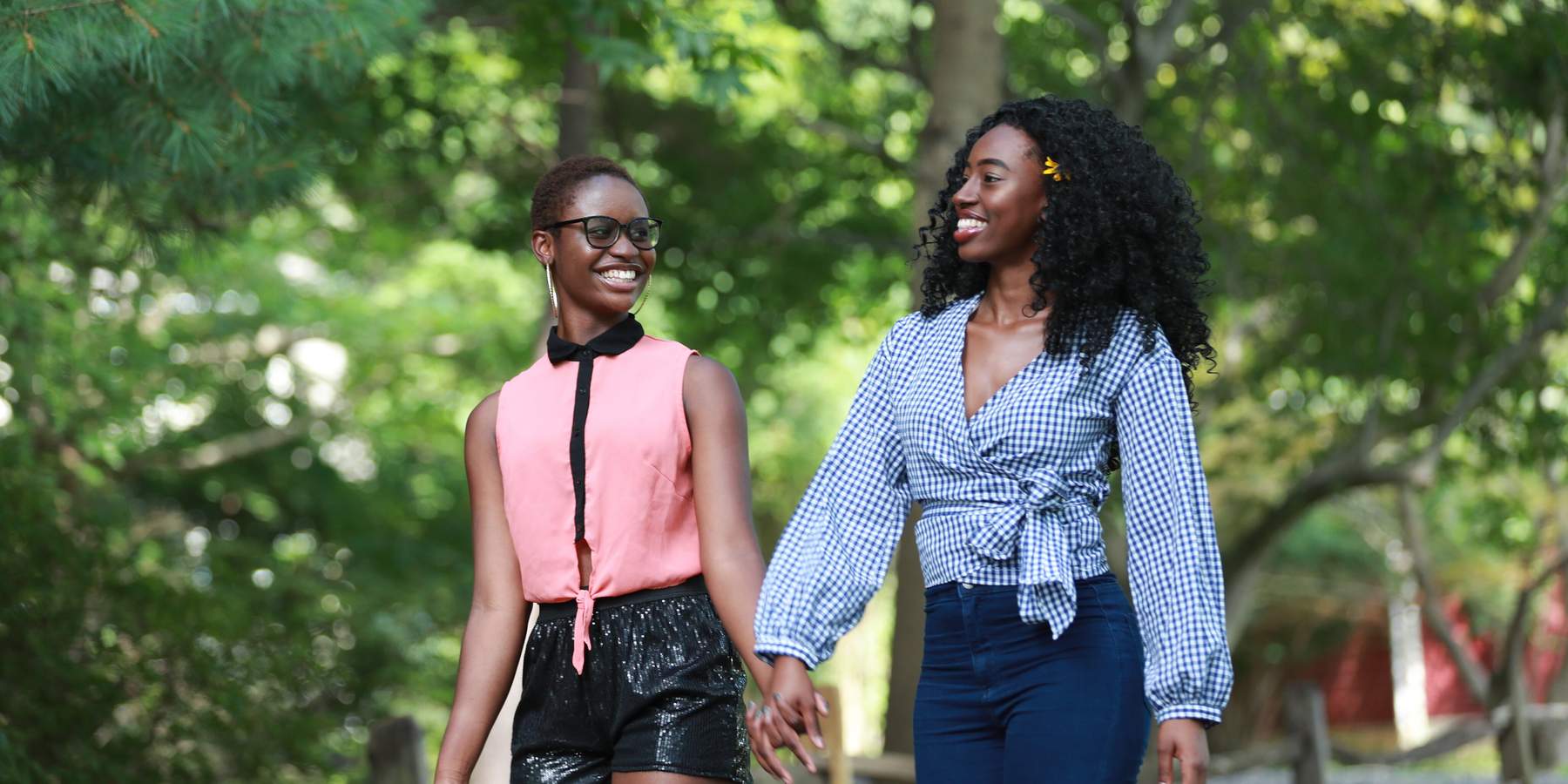 Signs You Might Be A Little Bi-Curious & What To Do About It