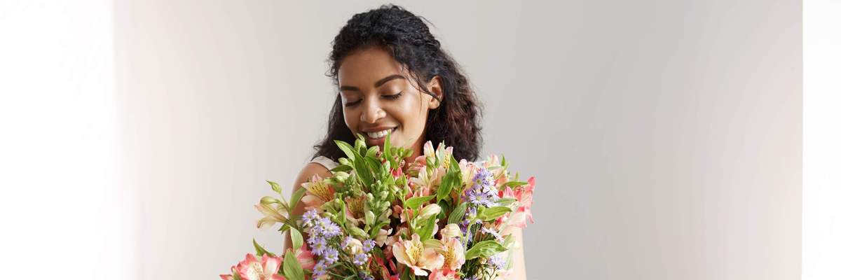 Love Fresh Flowers? Here Are Tips To Make Them Last Longer