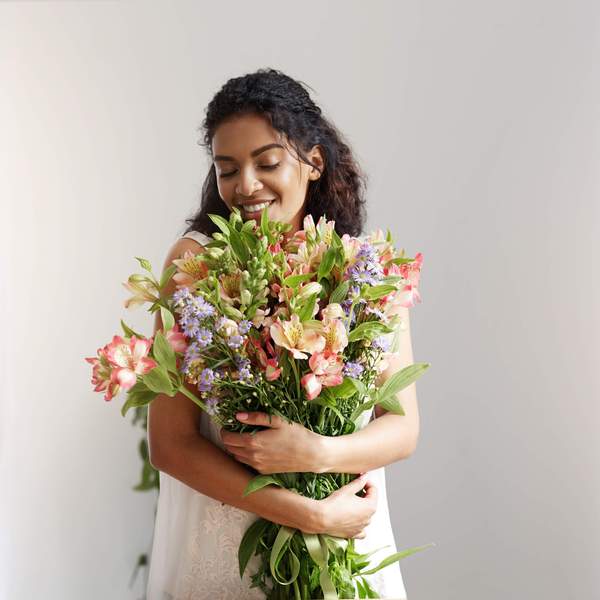 Love Fresh Flowers? Here Are Tips To Make Them Last Longer