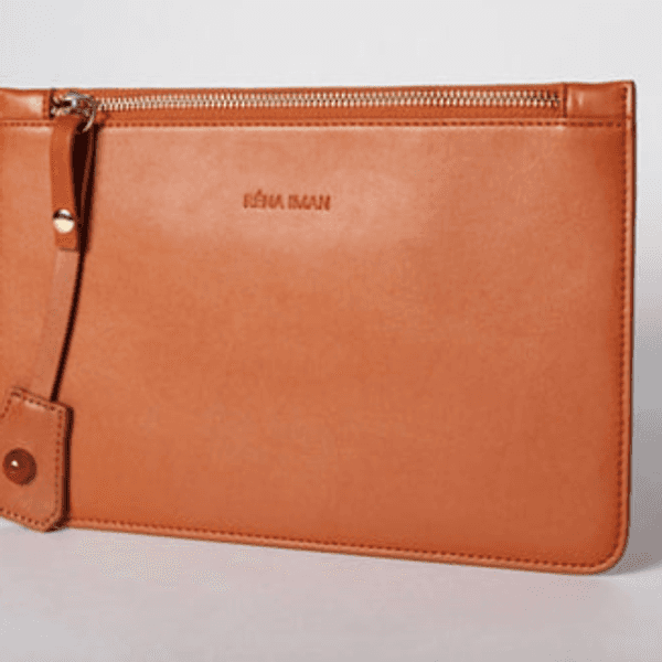 Laura Clutch in Cognac