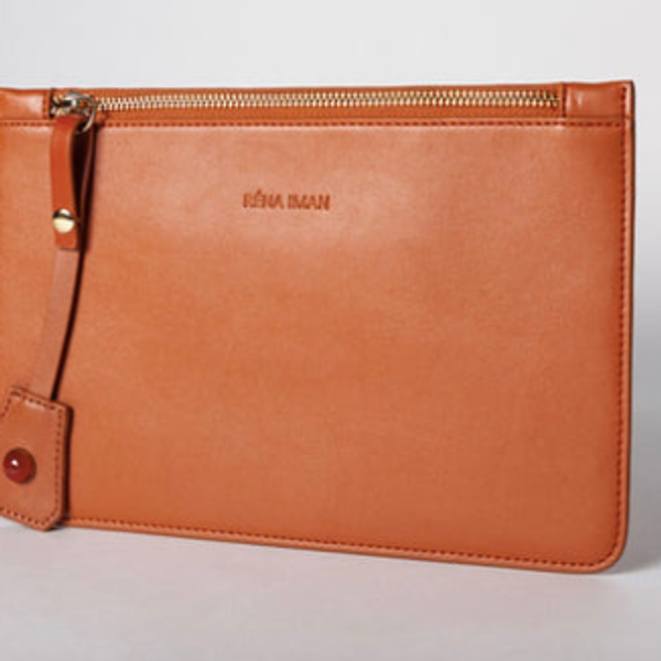 Laura Clutch in Cognac