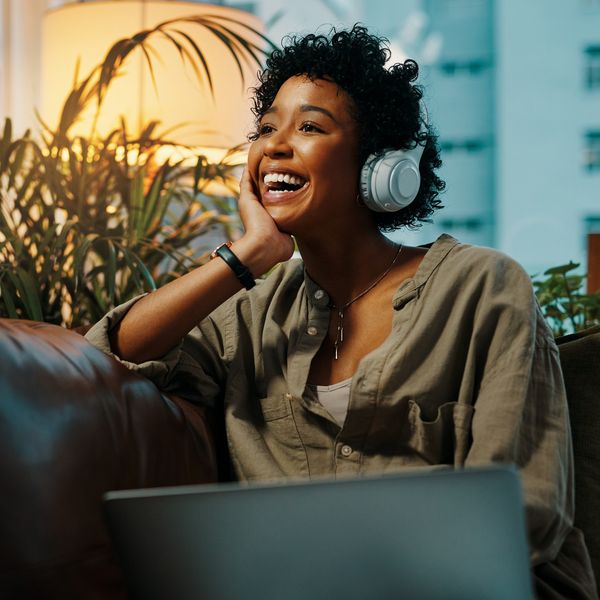 It-girl-podcasts-to-elevate