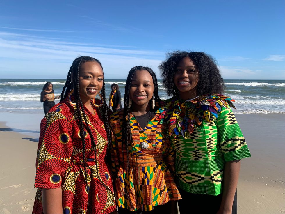 LaDwanya \u201cLD\u201d Roberts and daughters