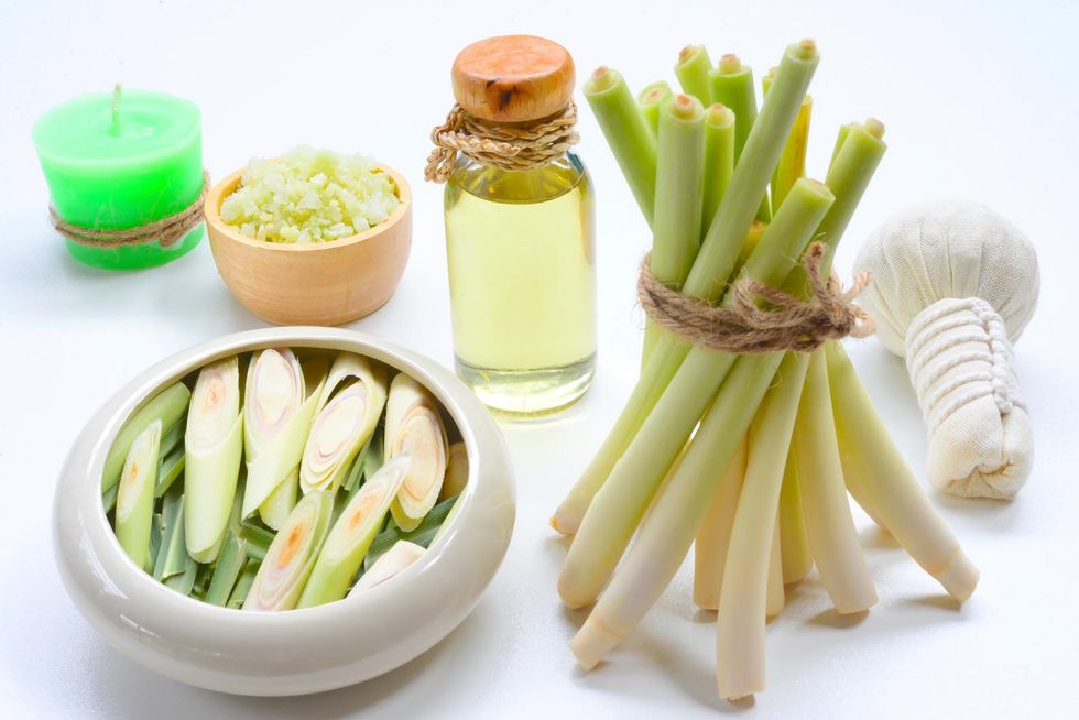 Lemongrass-sweet-almond-oil