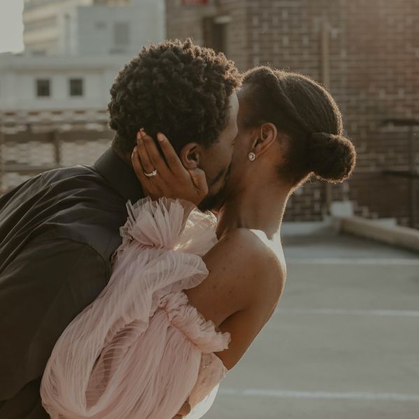 11 Green Flags To Look For In A Romantic Partner