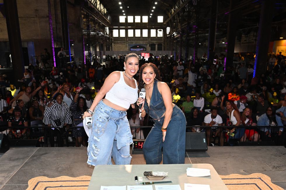 Mandii B and Weezy WTF