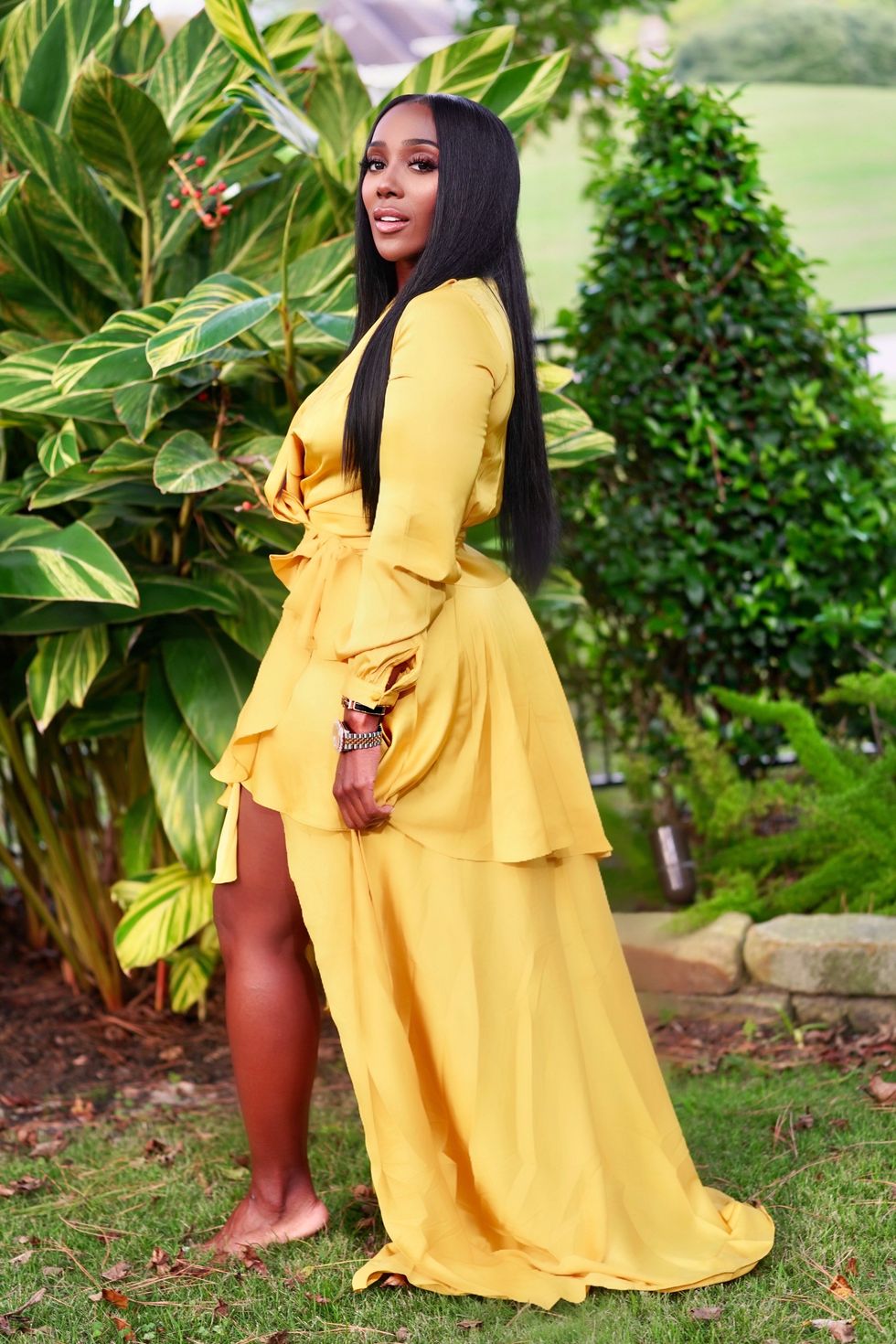 nathalie-nicole-smith-yellow