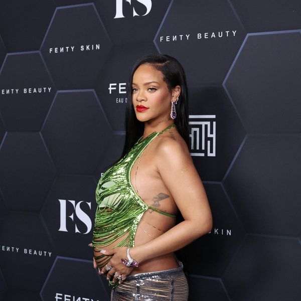 Rihanna-maternity-style