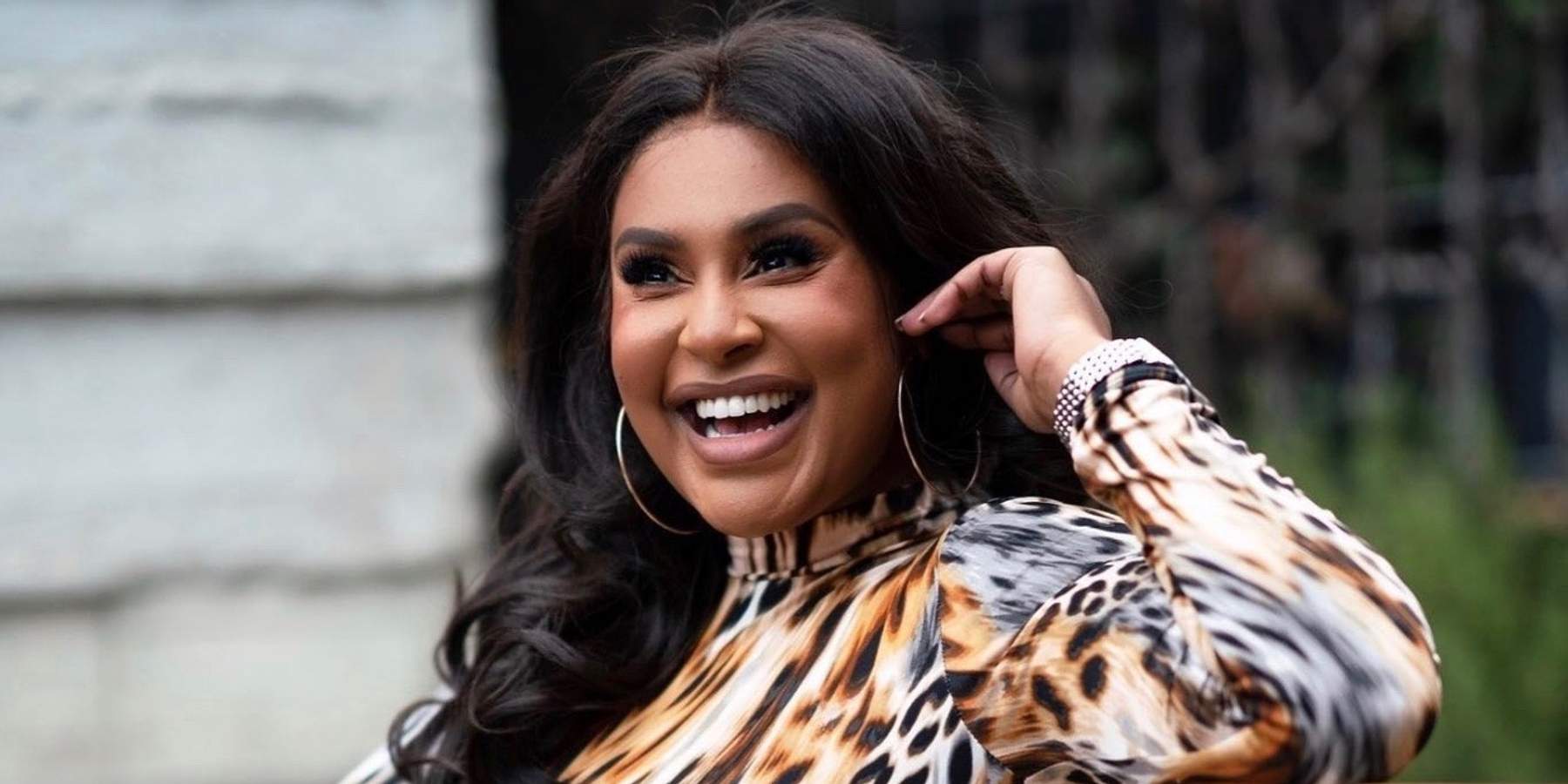 Sara-lovestyle-smile