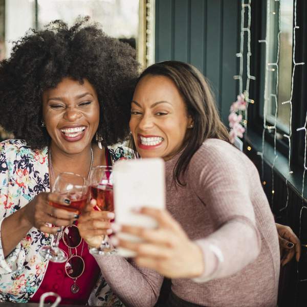 Sister-signs-in-Astrology-how-opposite-signs-attract-mirror-soul