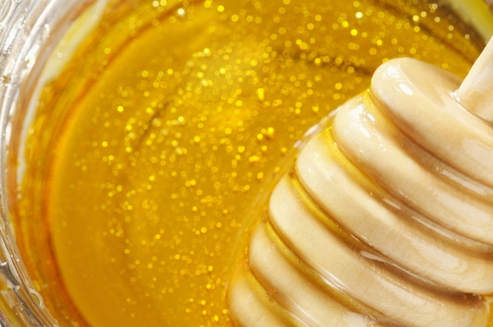 Spring-skincare-tips-manuka-honey