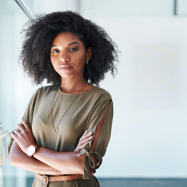 Successful-Black-woman-at-work