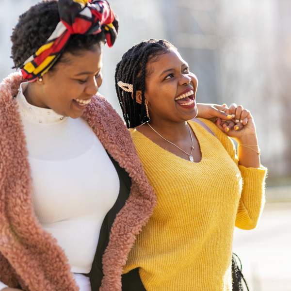 This Is How A Friend Can Gaslight You — And Make It Feel Like It's Your Fault