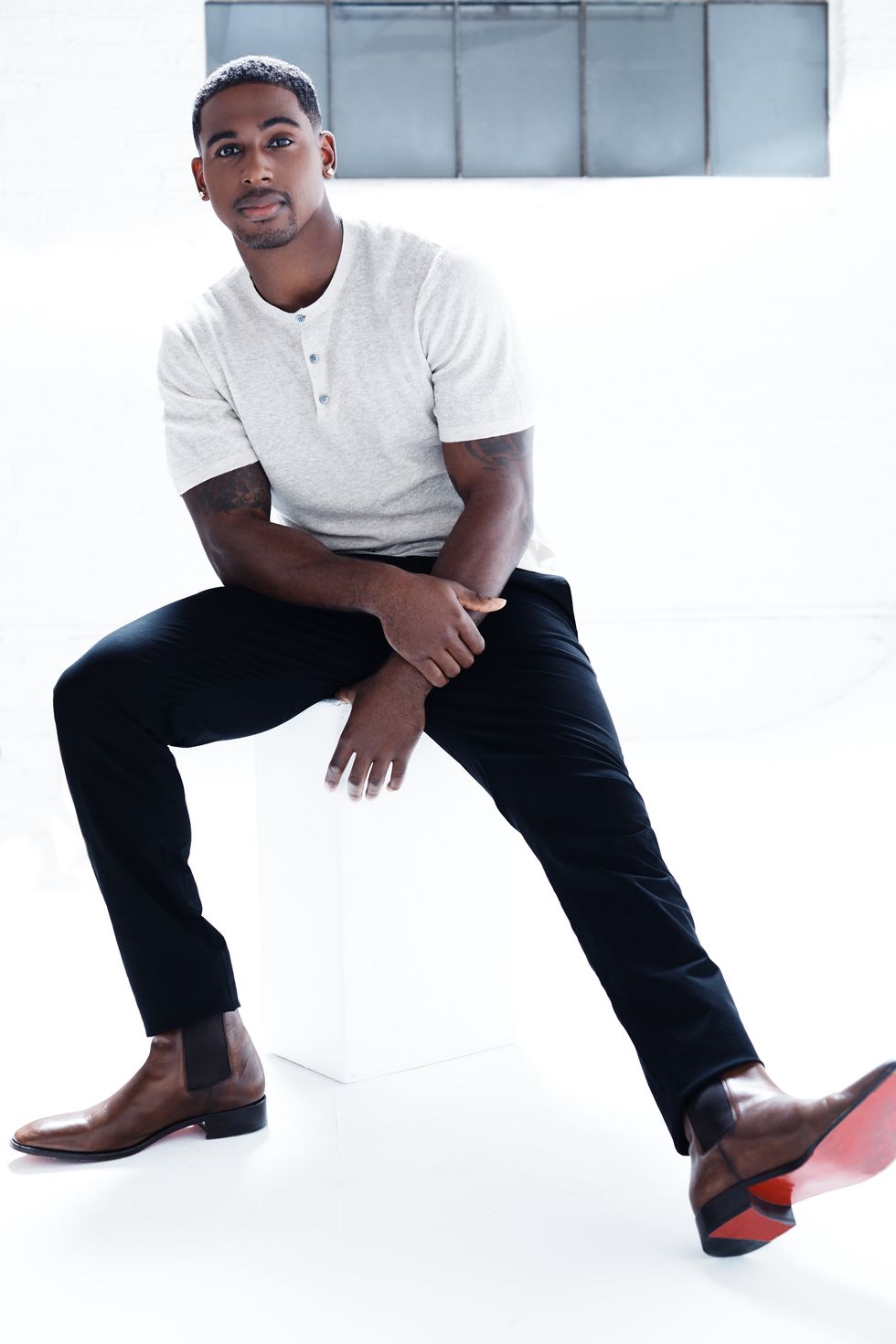 Vaughn-hebron-sitting